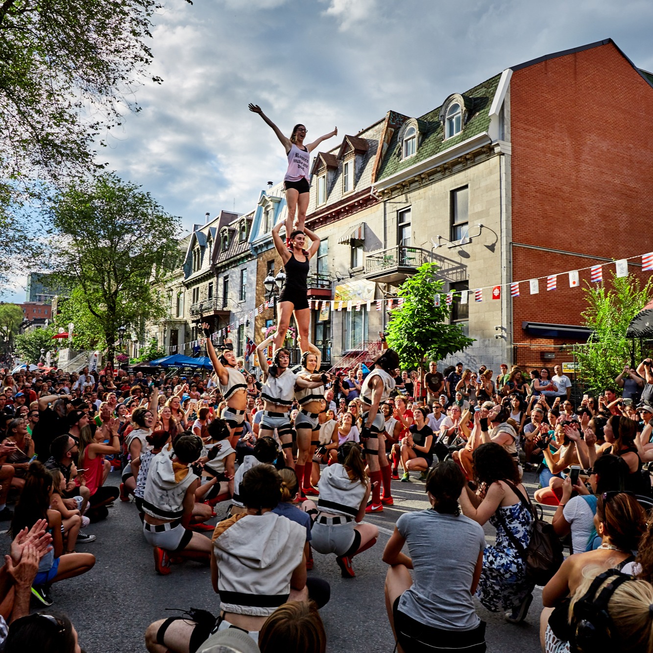 Montréal Complètement Cirque
