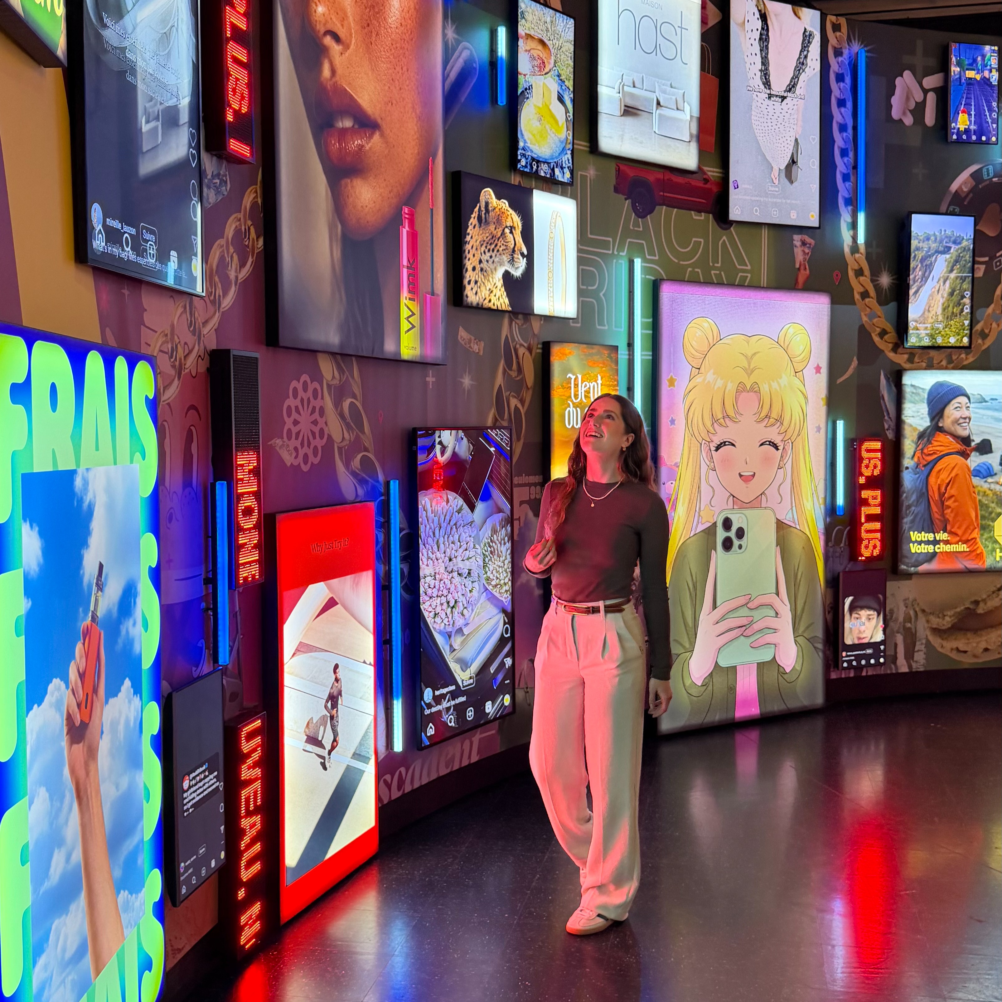 "Plaisirs" Exhibition