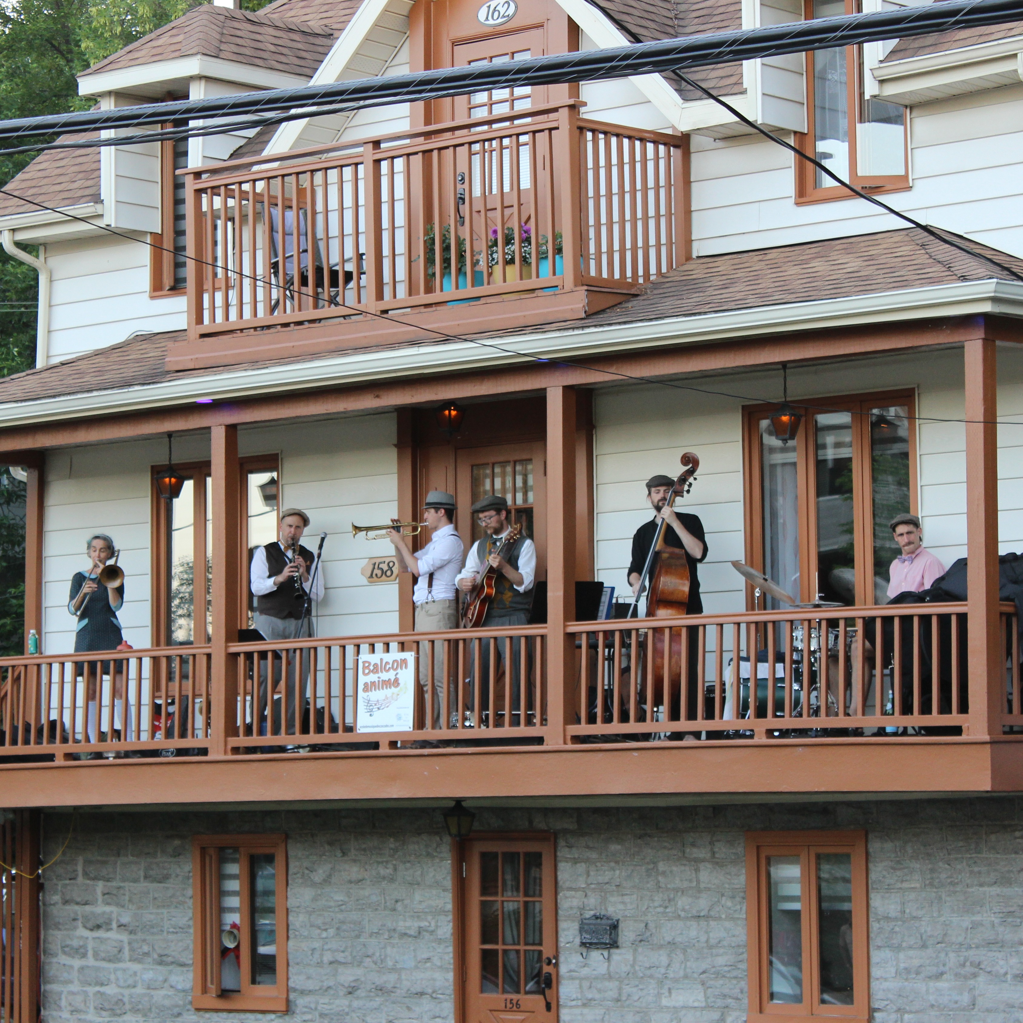 Les Balcons s'animent dans Montmorency - 3e de 4