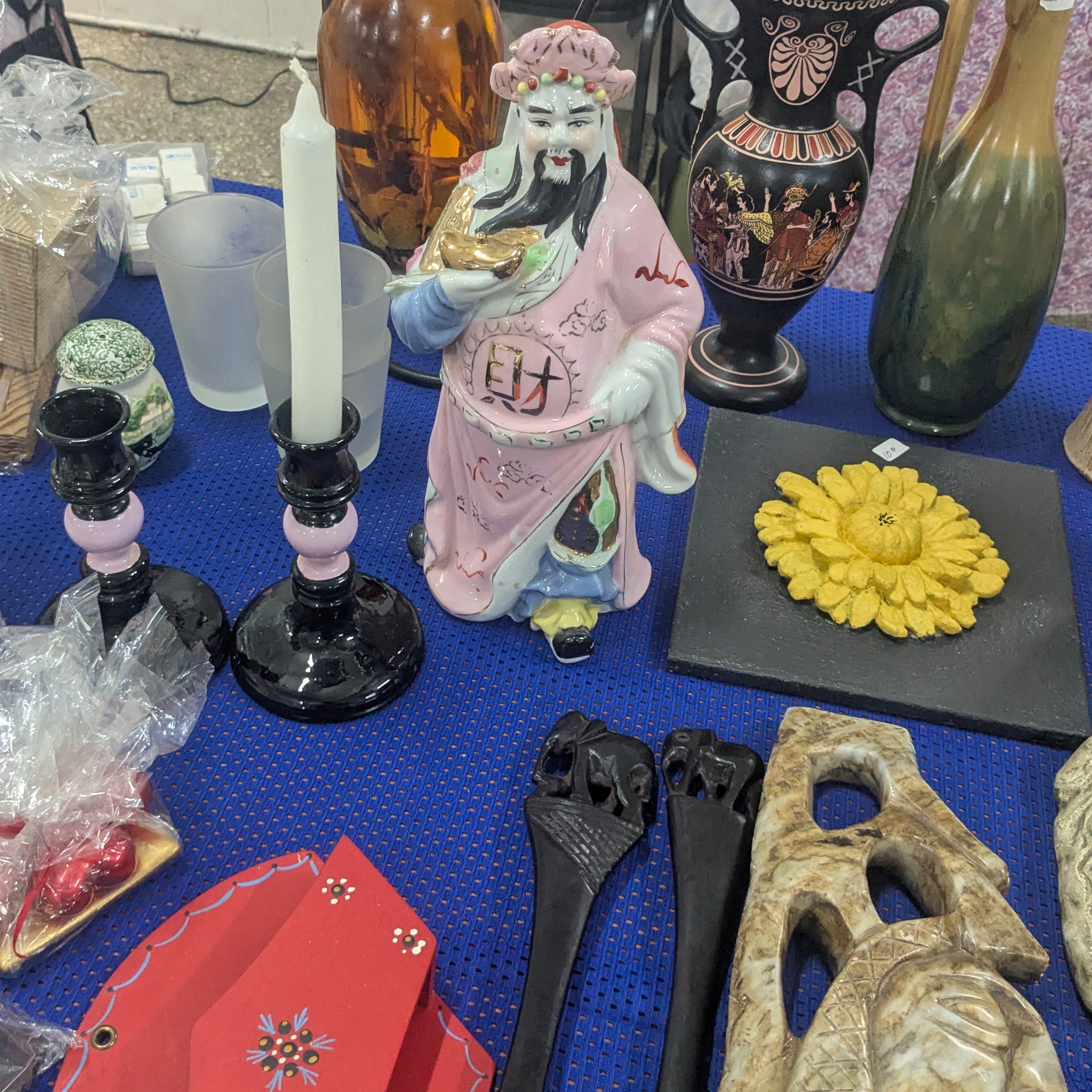 Marché aux puces BAZ-ART à l’Église Saint-Édouard