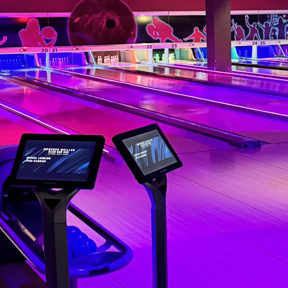 Bowling at the Boule-O-Drome